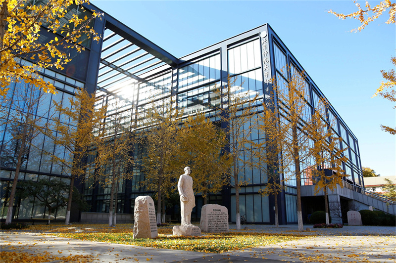 _益阳师范附中招生公告_益阳师范高中怎么样