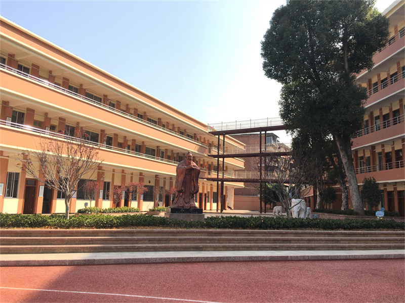 益阳高三复读哪个最好__湖南玉潭中学复读