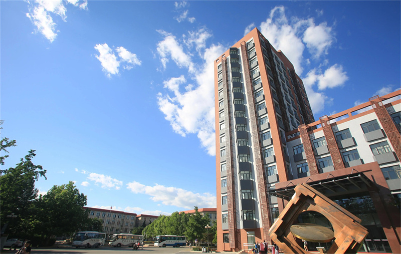 _岳阳市弘毅新华中学入学考试_岳阳弘毅新华中学2021招生